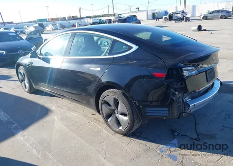 2020 Tesla Model 3 Standard Range Plus Rear-Wheel Drive/Standard Range Rear-Wheel Drive z USA, uszkodzony, nr VIN 5YJ3E1EA9LF630188